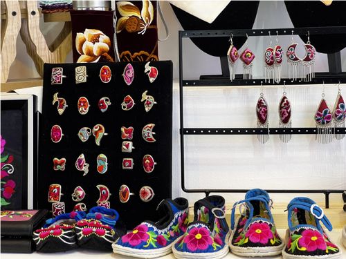 南博會 文化匯聚，風(fēng)采盡覽——品味各州市文化用品獨(dú)特魅力